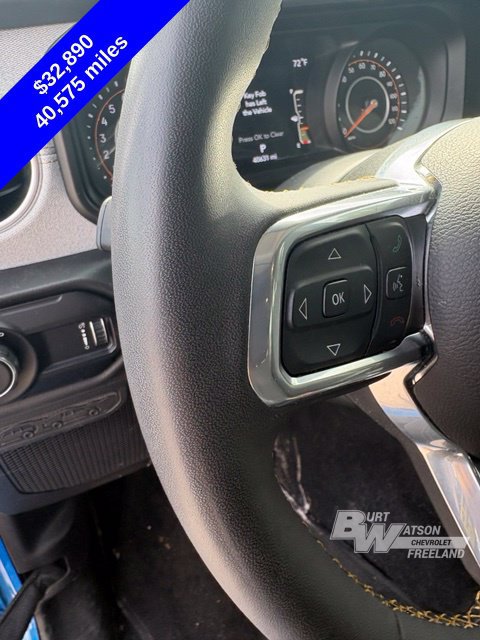 Used 2024 Jeep Wrangler Unlimited Sahara w/ Technology Group AWD/4WD image 17