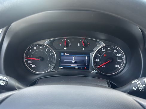Used 2024 GMC Terrain SLE FWD image 25