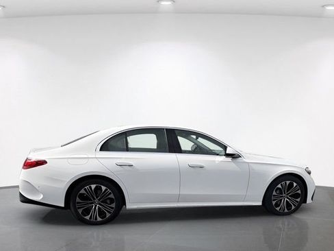 New 2026 Mercedes-Benz E 350 4MATIC Sedan image 8
