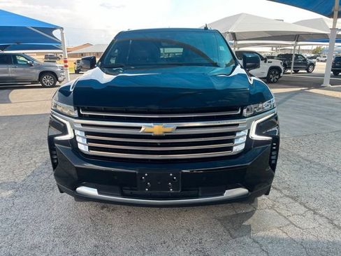 Used 2023 Chevrolet Tahoe High Country w/ Premium Package 2 AWD/4WD image 2