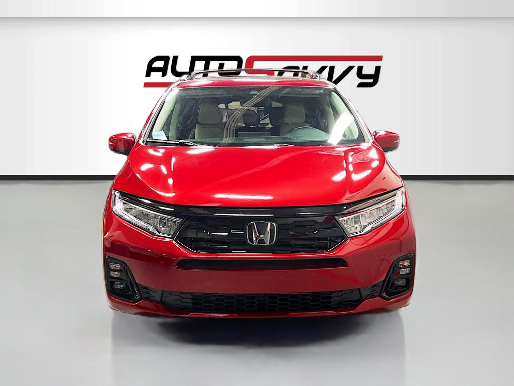Used 2025 Honda Odyssey Elite image 2