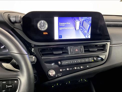 Used 2025 Lexus ES 350 w/ Premium Package image 6
