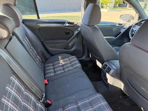 Used 2013 Volkswagen GTI 4-Door image 15