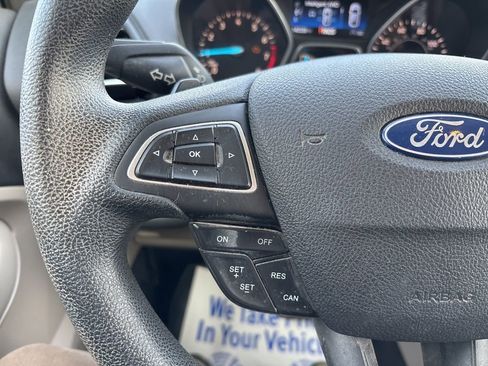 Used 2017 Ford Escape SE image 57