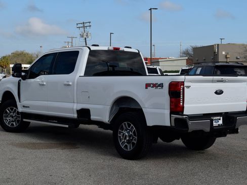 Used 2025 Ford F350 Lariat w/ FX4 Off-Road Package image 4