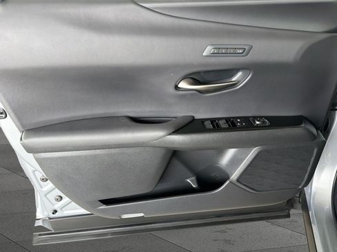 Certified 2023 Lexus UX 250h F Sport FWD image 8