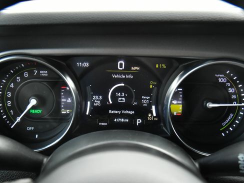 Used 2023 Jeep Wrangler Unlimited AWD/4WD image 28