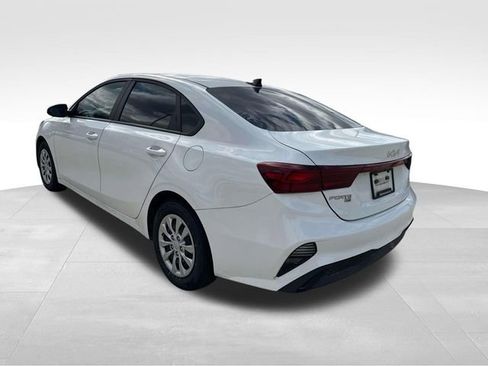Used 2022 Kia Forte Sedan image 7
