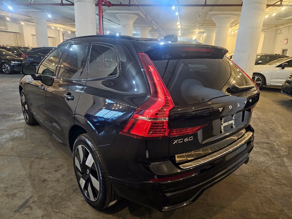 Certified 2024 Volvo XC60 T8 Ultimate w/ Protection Package Premier AWD/4WD image 2