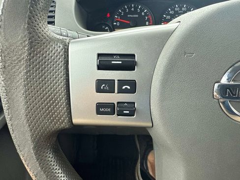 Used 2020 Nissan Frontier SV w/ Midnight Edition Floor Mats AWD/4WD image 29