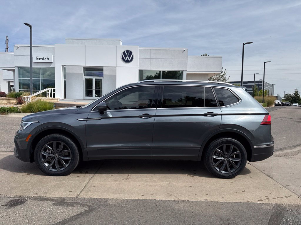 Certified 2022 Volkswagen Tiguan SE AWD/4WD image 2