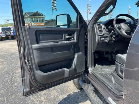 Used 2025 RAM 2500 Tradesman AWD/4WD image 11