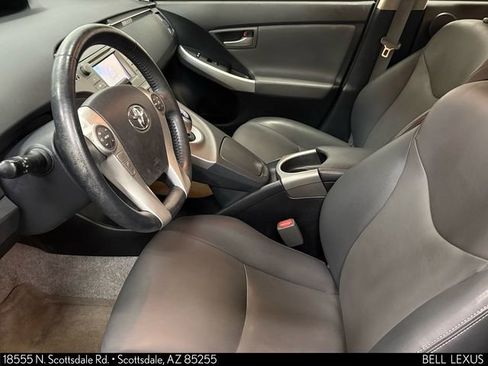 Used 2014 Toyota Prius Four FWD image 12