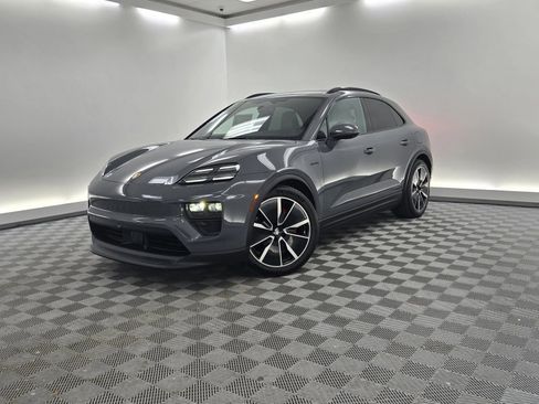 New 2025 Porsche Macan 4S Electric image 1