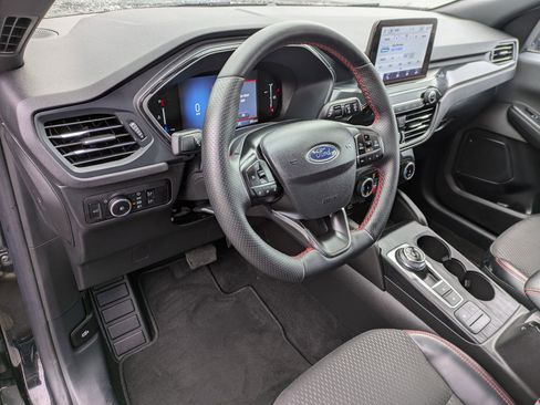 Certified 2025 Ford Escape ST-Line Select image 8