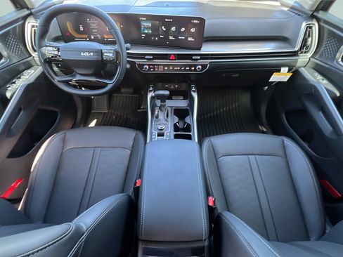 New 2026 Kia Sorento S w/ S Panoramic Sunroof Package FWD image 11