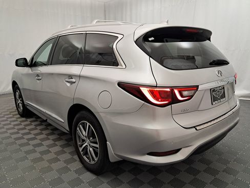 Used 2019 INFINITI QX60 Luxe w/ Essential Package image 4