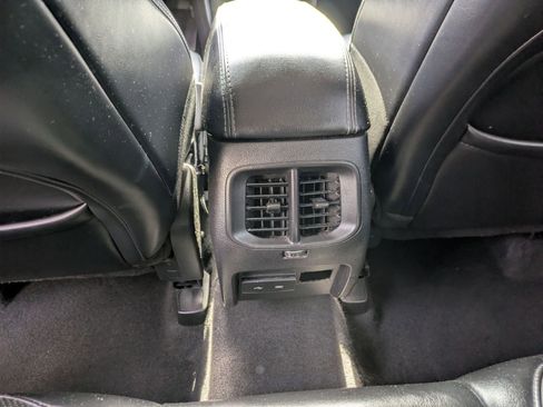 Used 2020 Jeep Cherokee Limited image 30