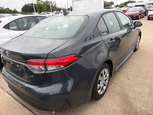 Used 2026 Toyota Corolla LE FWD image 5