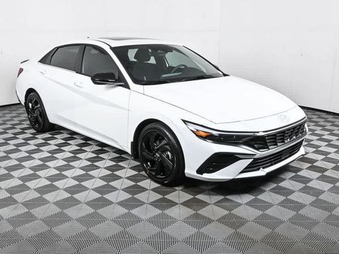 New 2026 Hyundai Elantra SEL Sport Premium image 9