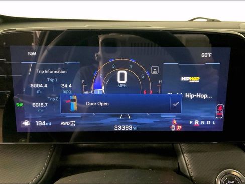 Used 2025 Chevrolet Equinox LT w/ Safety and Technology Package image 20