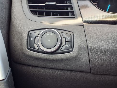 Used 2013 Ford Edge SE FWD image 14