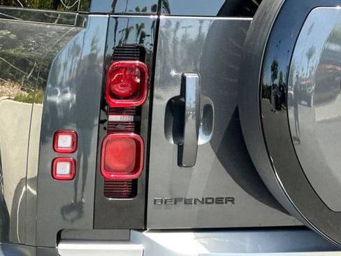 Certified 2024 Land Rover Defender 110 S AWD/4WD image 25
