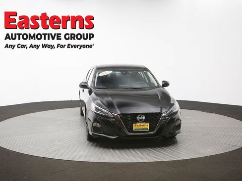 Used 2022 Nissan Altima 2.0 SR image 52