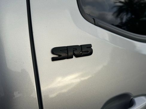 Used 2020 Toyota Tacoma SR5 image 21