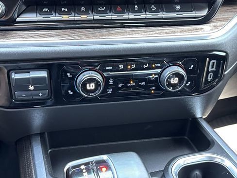 Used 2024 Chevrolet Silverado 1500 LT Trail Boss w/ Convenience Package II image 42