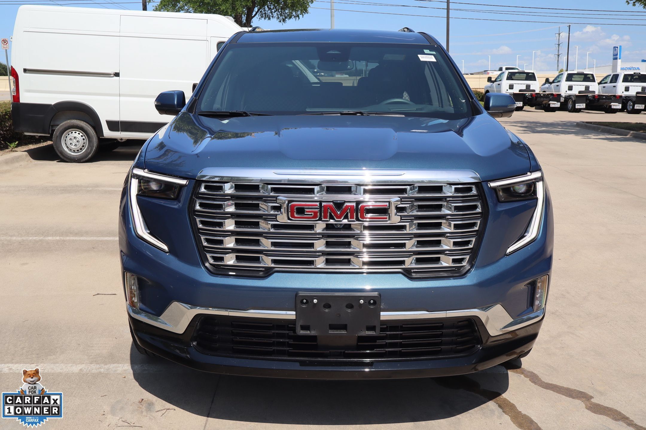 Used 2025 GMC Acadia Denali w/ LPO, Floor Liner Package FWD image 10