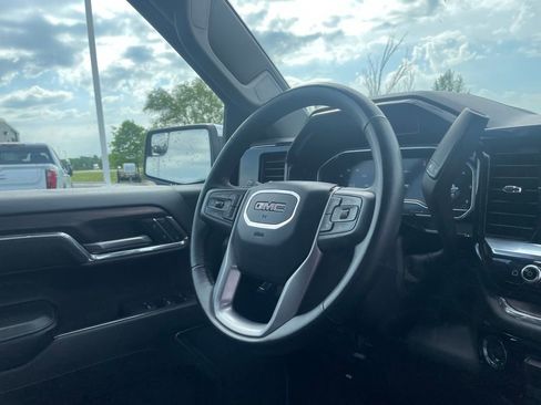 Used 2025 GMC Sierra 1500 SLT RWD image 30