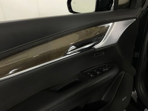 Used 2020 Cadillac XT6 Sport w/ Platinum Package AWD/4WD image 26