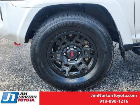 Used 2019 Toyota 4Runner TRD Pro AWD/4WD image 13