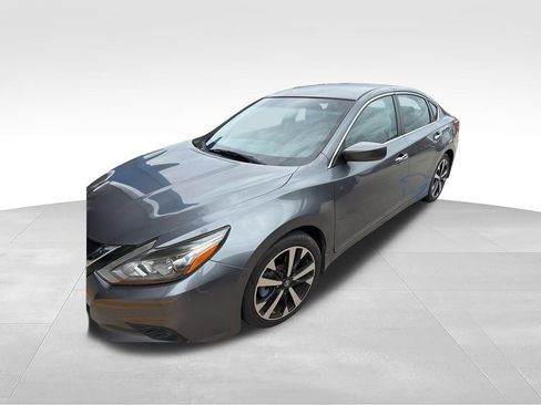 Used 2018 Nissan Altima 2.5 SR FWD image 6