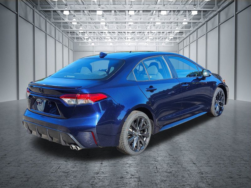 Used 2024 Toyota Corolla SE FWD image 7