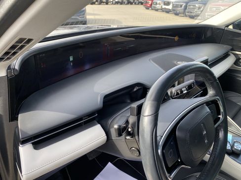 Used 2024 Lincoln Nautilus Premier w/ Equipment Group 102A image 20