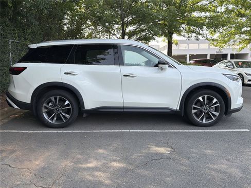 Used 2023 INFINITI QX60 Luxe w/ Performance Audio Package AWD/4WD image 2