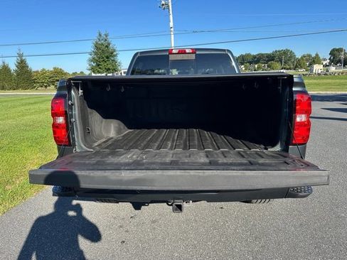 Used 2018 Chevrolet Silverado 1500 LT w/ LPO, Black Pack AWD/4WD image 29