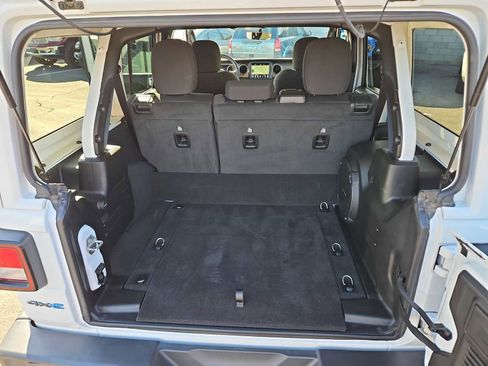 Used 2023 Jeep Wrangler Unlimited w/ 8.4" Radio Group image 33