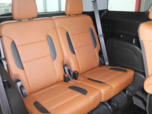 Used 2020 GMC Acadia AT4 w/ Driver Alert Package II AWD/4WD image 25