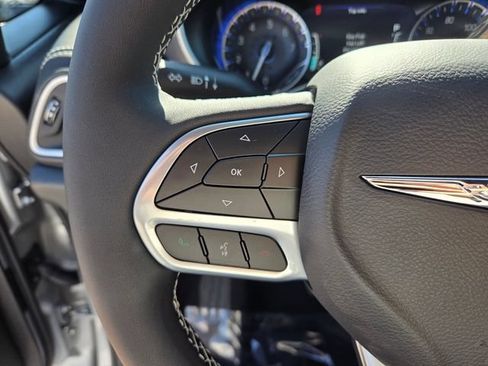 New 2026 Chrysler Pacifica Select FWD image 26