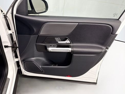 Certified 2022 Mercedes-Benz GLB 250 GLB 250 image 23