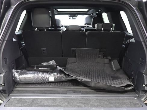 New 2026 Lincoln Navigator Reserve w/ Jet Appearance Package AWD/4WD image 17