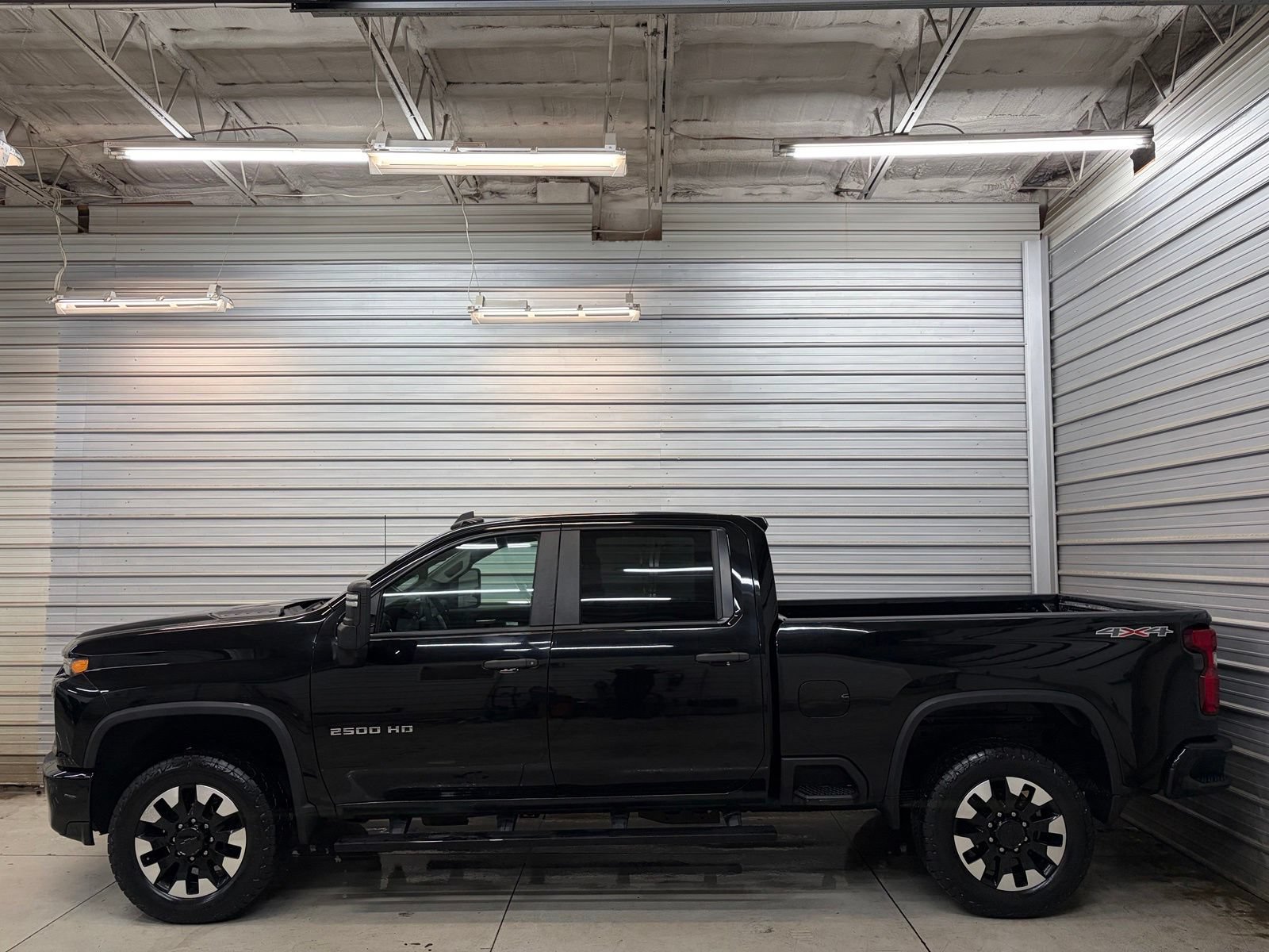 Used 2020 Chevrolet Silverado 2500 Custom w/ Custom Value Package AWD/4WD image 8