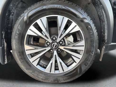 Certified 2023 Nissan Rogue SV AWD/4WD image 24