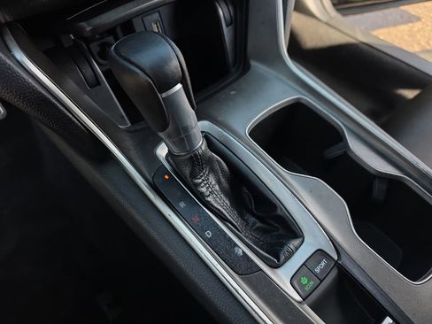 Used 2019 Honda Accord Sport image 20