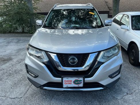 Used 2019 Nissan Rogue SL w/ Premium Package FWD image 3