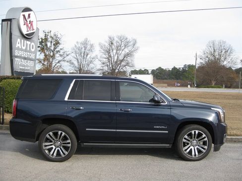 Used 2019 GMC Yukon Denali w/ Denali Ultimate Package image 8