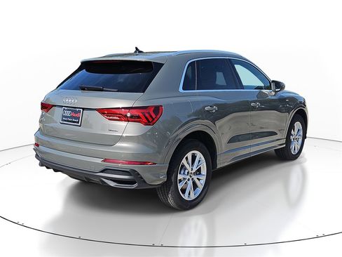 New 2025 Audi Q3 2.0T Premium image 4